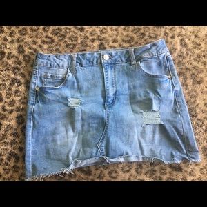 Jean skirt (distressed)